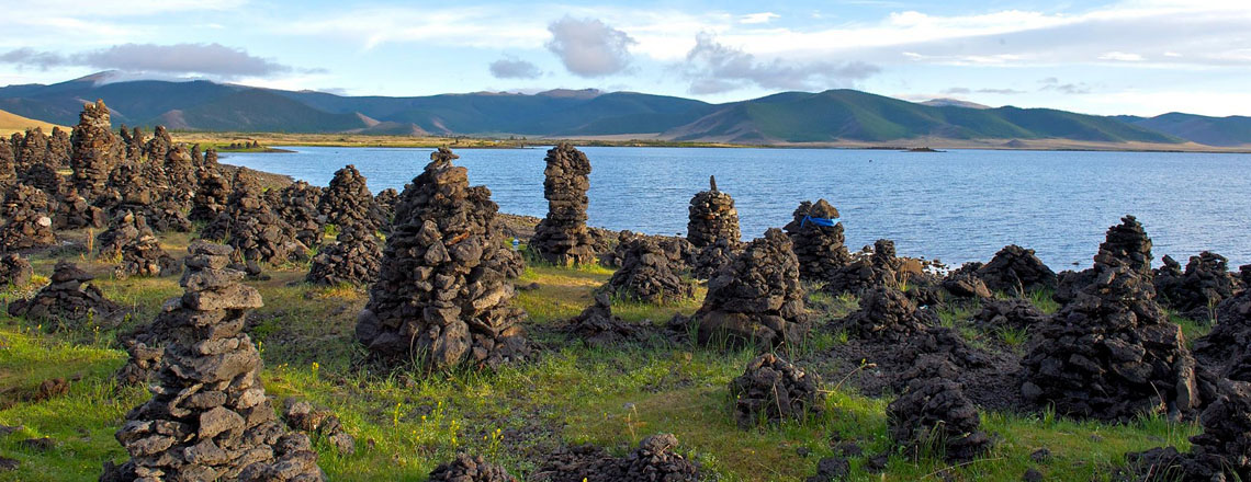 Тэрхийн цагаан нуур